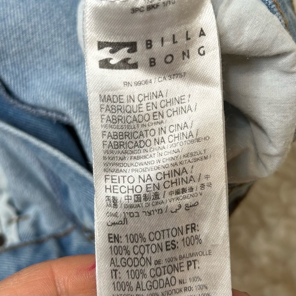 Billabong x Wrangler Patch It High Straight Jean - Picture 6 of 6